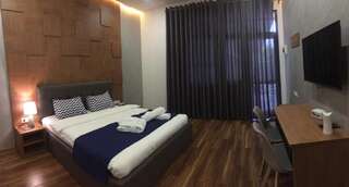 Отель Concord Hotel Бишкек Номер с кроватью размера «king-size»-11